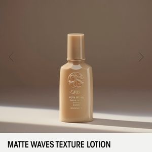 Oribe Matte Waves Texture Hair Lotion